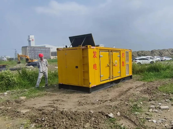 礼泉200KW柴油发电机机组每小时的油耗量受哪些因素影响?